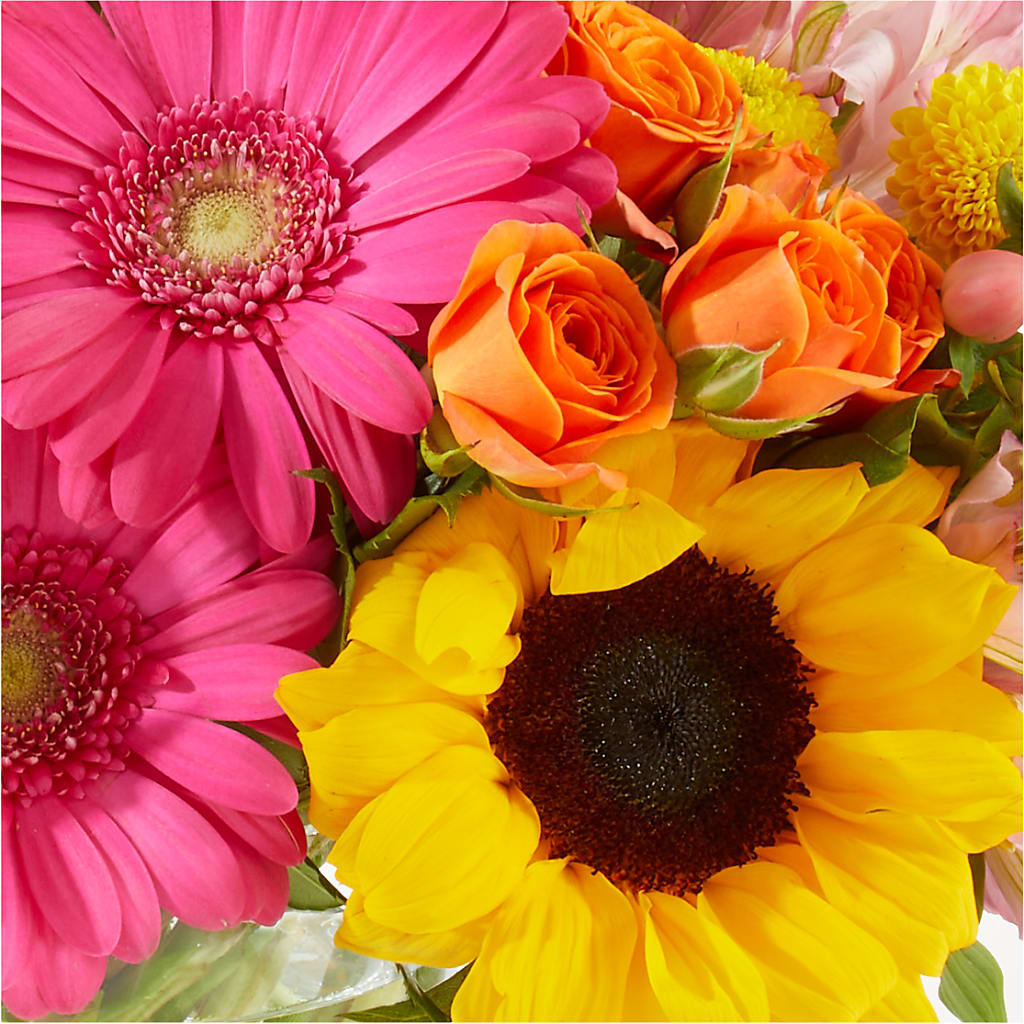 Florist Original Mixed Bouquet – MC INERNEY'S FLOWER SHOP & GREENHOUSE, Middletown CT