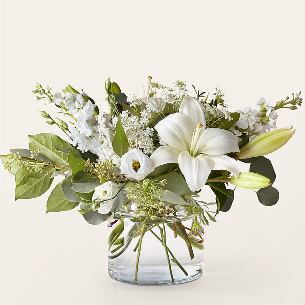 Alluring Elegance Bouquet – MC INERNEY'S FLOWER SHOP & GREENHOUSE, Middletown CT