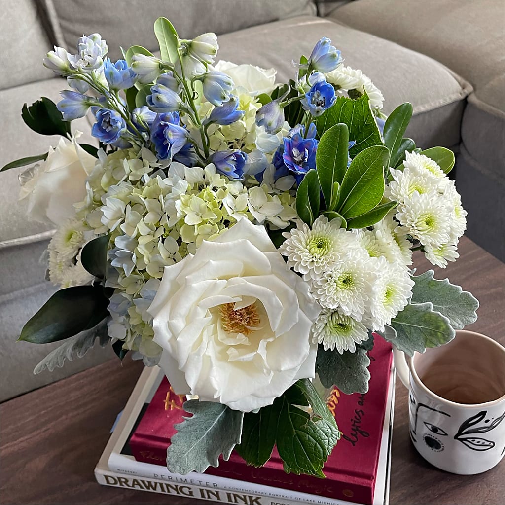 Clear Skies Bouquet – MC INERNEY'S FLOWER SHOP & GREENHOUSE, Middletown CT