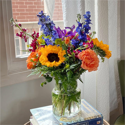Rays of Life Bouquet – MC INERNEY'S FLOWER SHOP & GREENHOUSE, Middletown CT